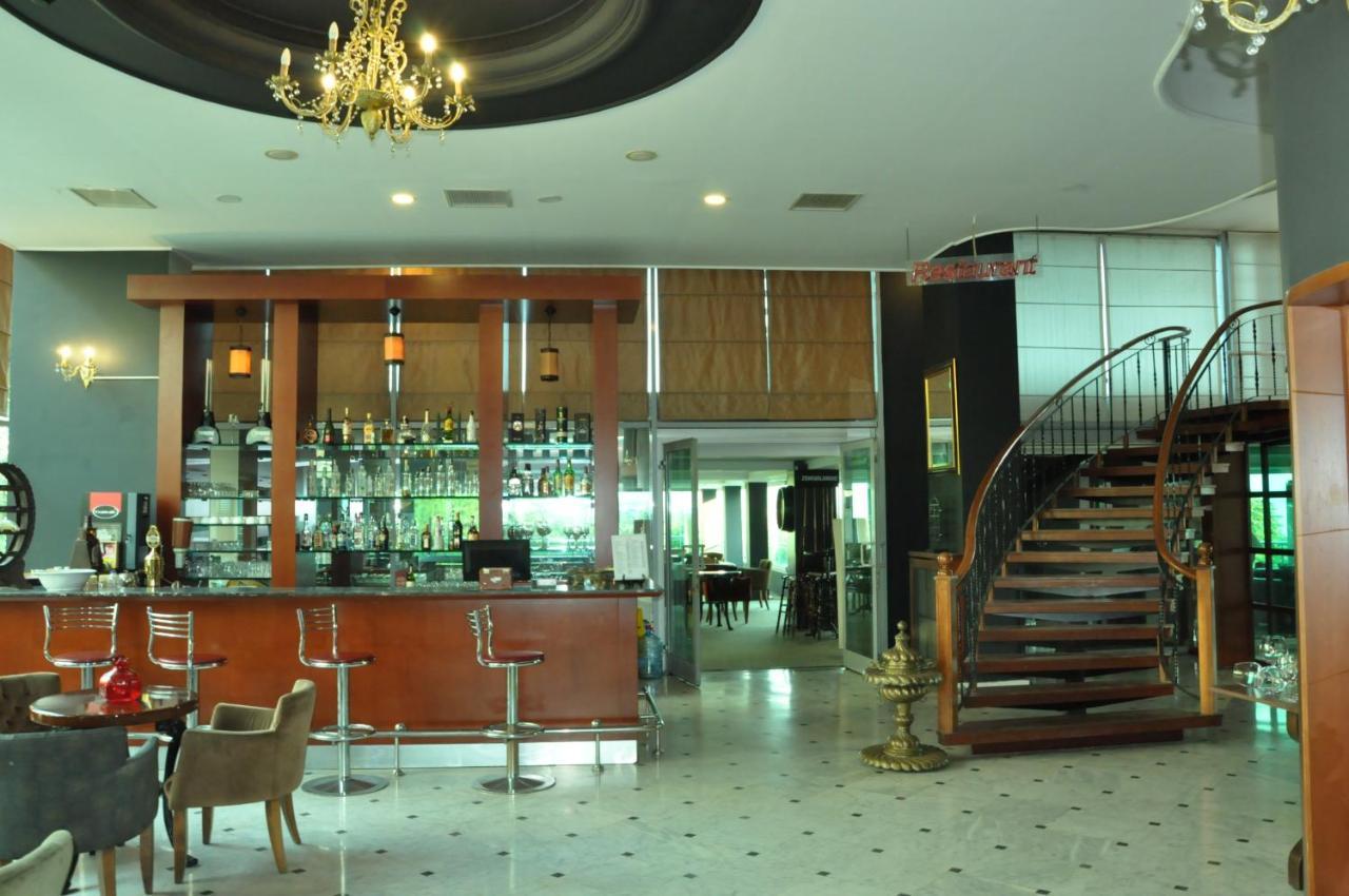 Kndf Marine Hotel Истанбул Екстериор снимка