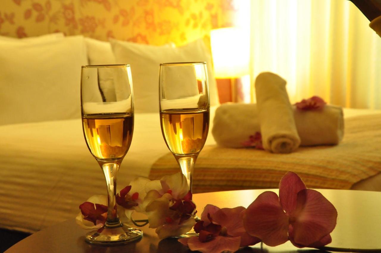 Kndf Marine Hotel Истанбул Екстериор снимка