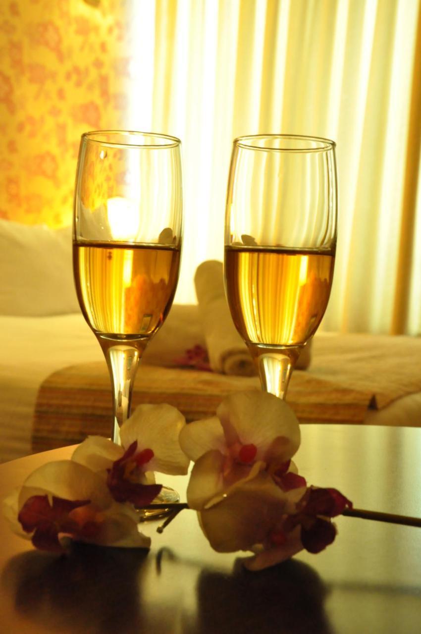 Kndf Marine Hotel Истанбул Екстериор снимка