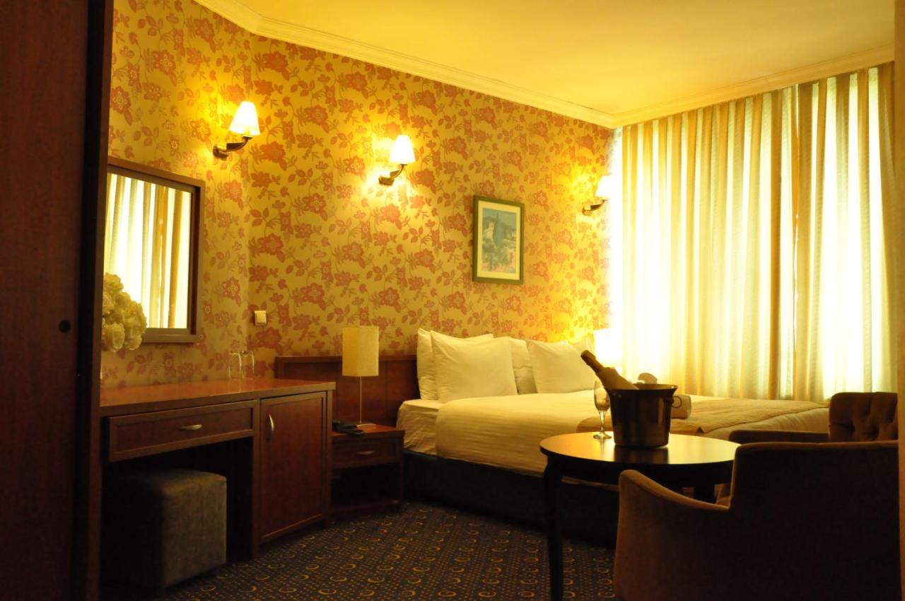 Kndf Marine Hotel Истанбул Екстериор снимка