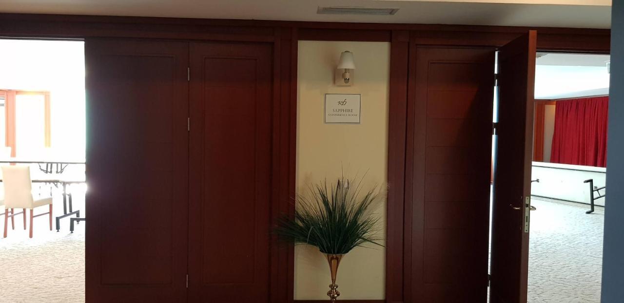 Kndf Marine Hotel Истанбул Екстериор снимка
