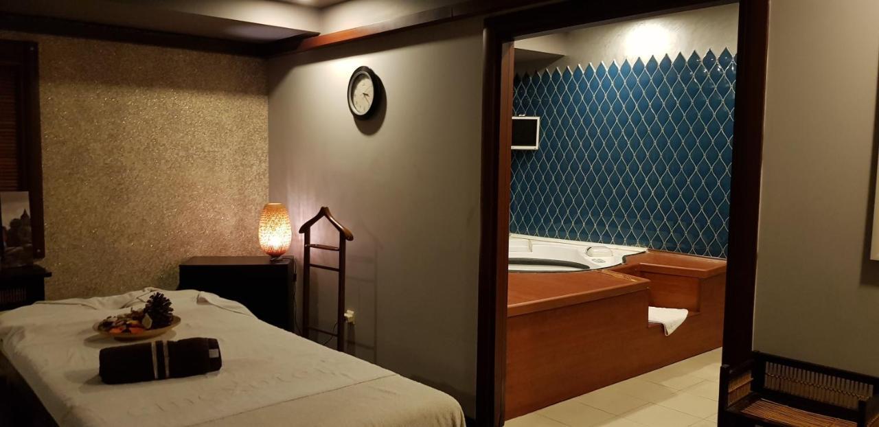 Kndf Marine Hotel Истанбул Екстериор снимка