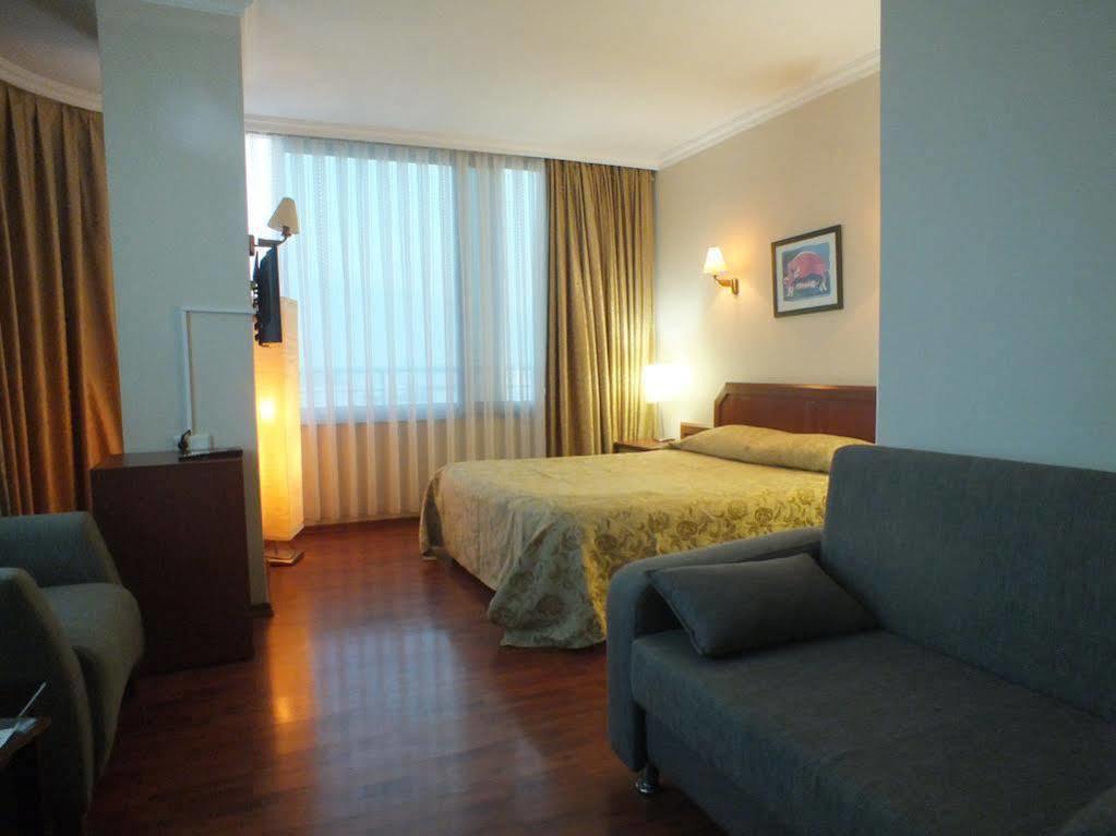 Kndf Marine Hotel Истанбул Екстериор снимка
